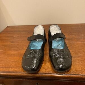 Thierry Rabotin baby doll shoes